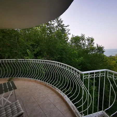 Apartment Chill And Sea